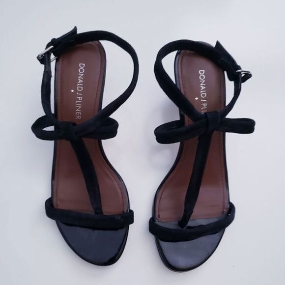 Donald J Pliner - Picture 3 of 6